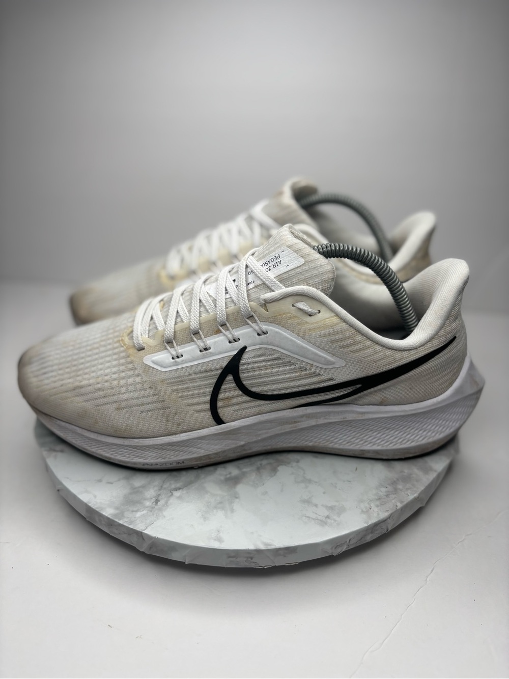 Size 10.5 - Nike Air Zoom Pegasus 39 TB White Black W